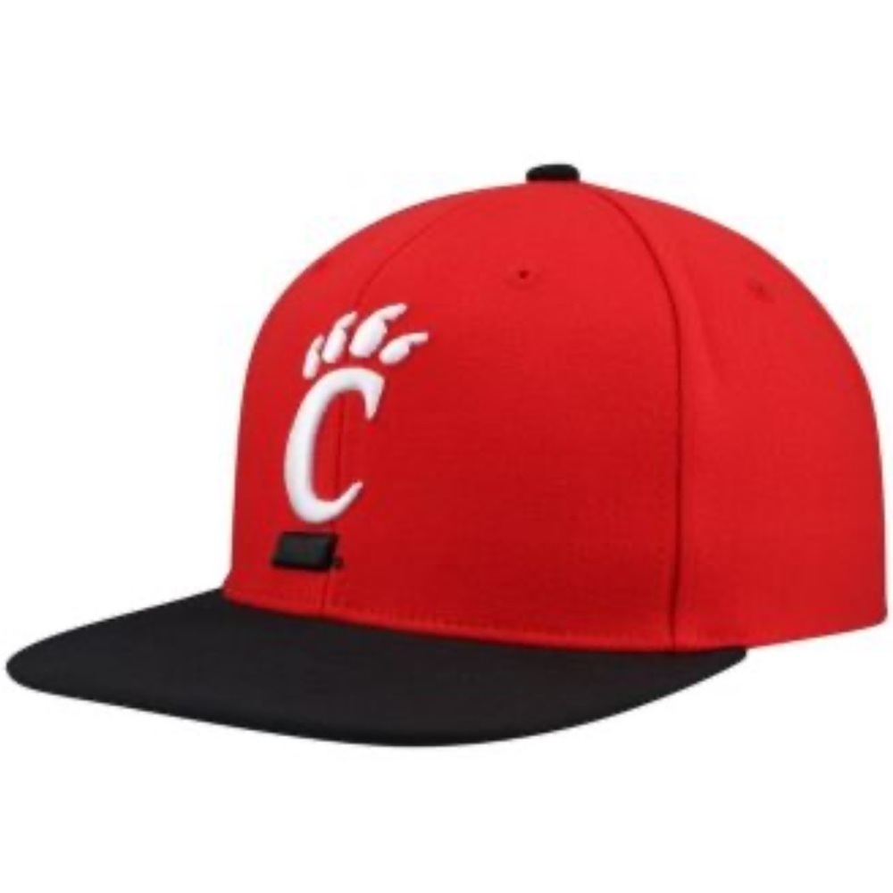 Cincinnati Bearcats men’s Red and Black Cap